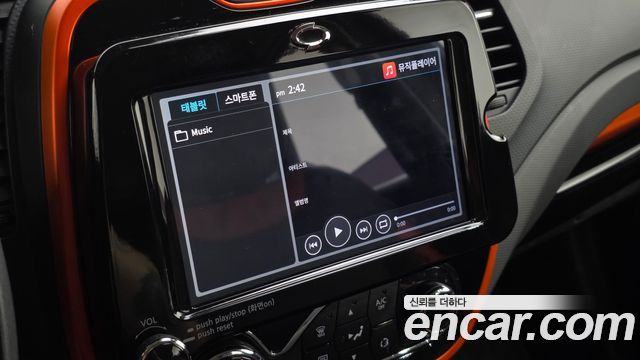 Renault Korea QM3 2016 — photo 14