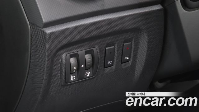 Renault Korea QM3 2016 — photo 15