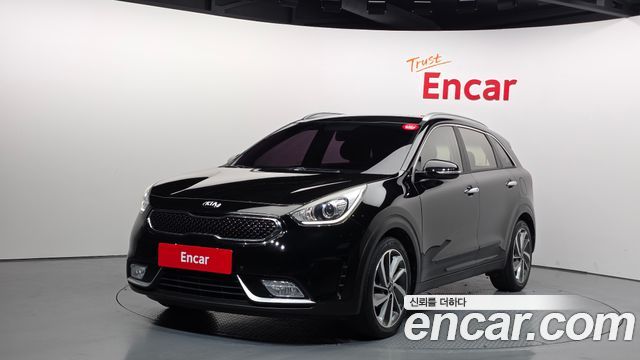 Kia Niro 2017 — photo 1