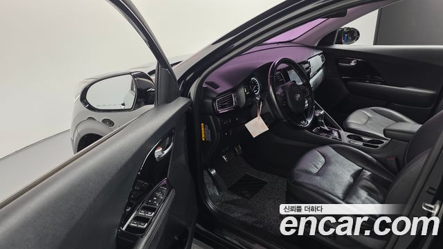 Kia Niro 2017 — photo 11
