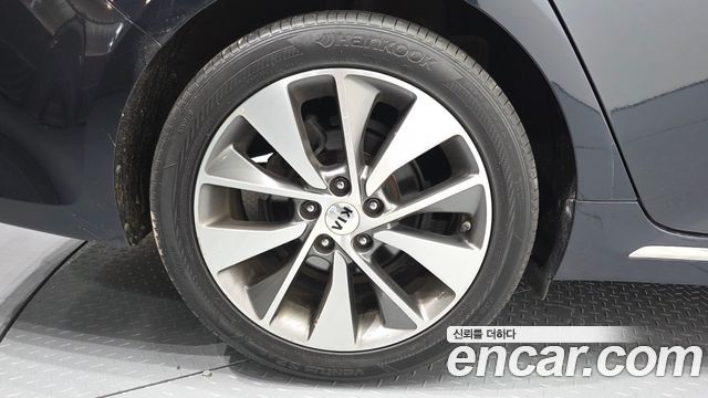 Kia K5 2016 — photo 5