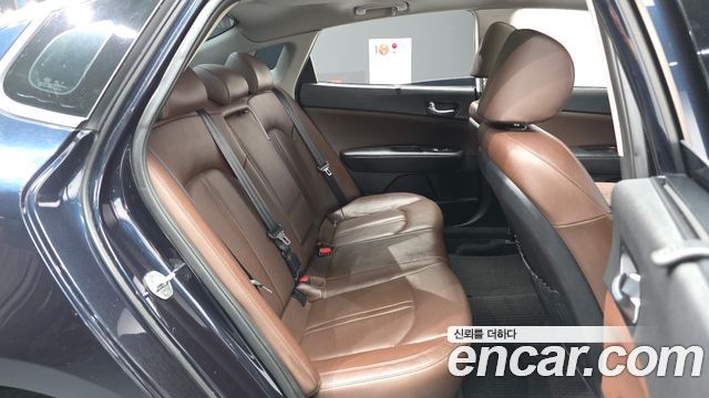 Kia K5 2016 — photo 12