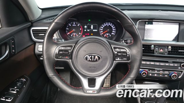 Kia K5 2016 — photo 13