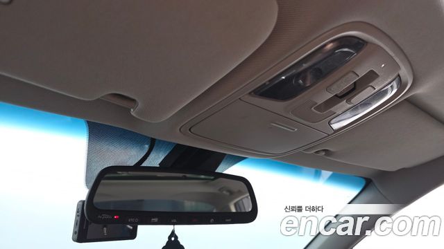 Kia K5 2016 — photo 16