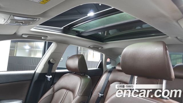 Kia K5 2016 — photo 19