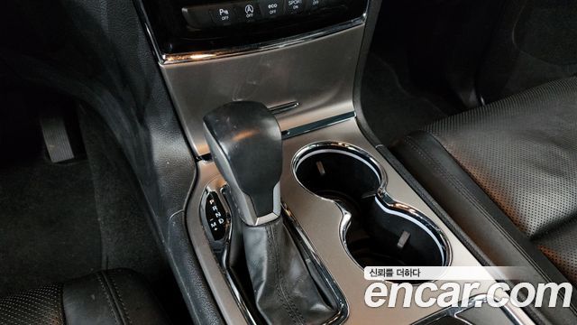 Jeep Cherokee 2021 — photo 16