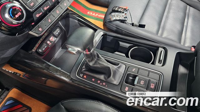 Kia Sorento 2019 — photo 12