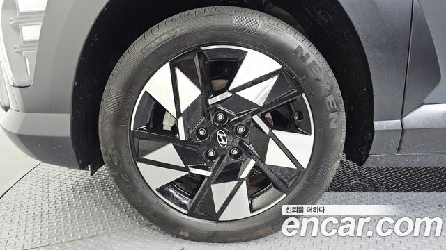 Hyundai Kona 2025 — photo 5
