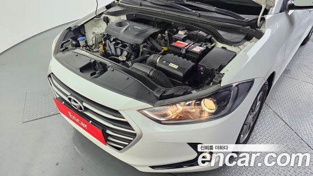 Hyundai AVANTE 2016 — photo 6