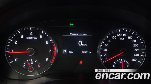 Kia K7 2018 — photo 11