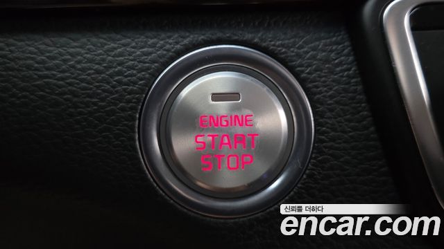 Kia K7 2018 — photo 23