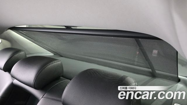 Kia K7 2018 — photo 28