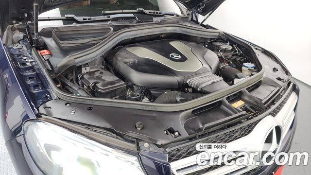 Mercedes-Benz GLE-Class 2017 — photo 6