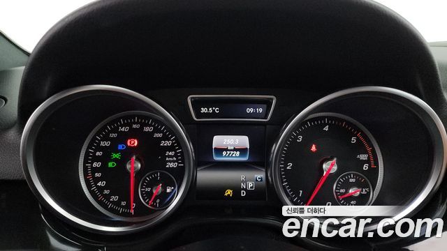 Mercedes-Benz GLE-Class 2017 — photo 8