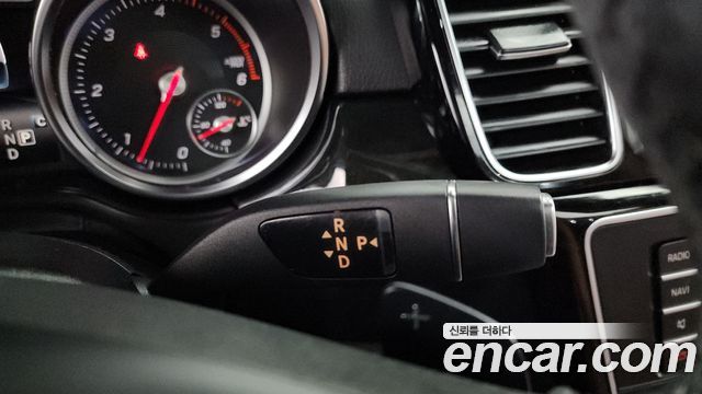 Mercedes-Benz GLE-Class 2017 — photo 9