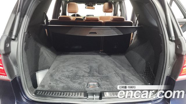 Mercedes-Benz GLE-Class 2017 — photo 20