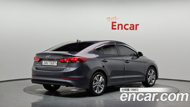 Hyundai AVANTE 2017 — photo 2