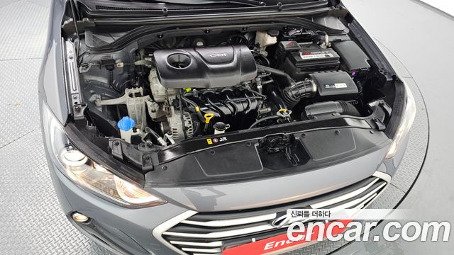 Hyundai AVANTE 2017 — photo 6