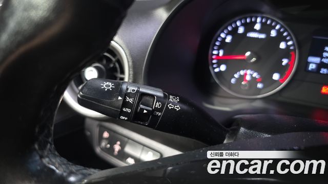 Kia K3 2019 — photo 18