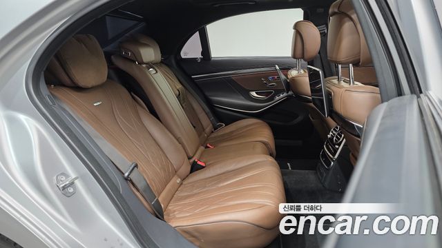 Mercedes-Benz S-Class 2018 — photo 17