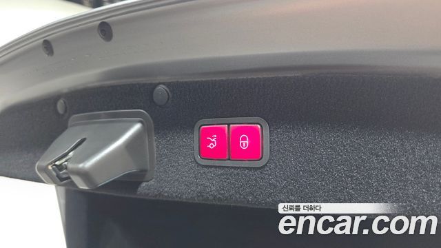 Mercedes-Benz S-Class 2018 — photo 31