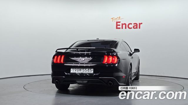 Ford Mustang 2019 — photo 4