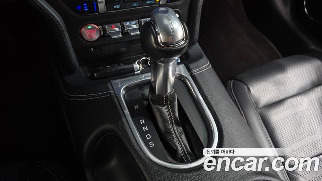 Ford Mustang 2019 — photo 9