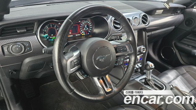 Ford Mustang 2019 — photo 13