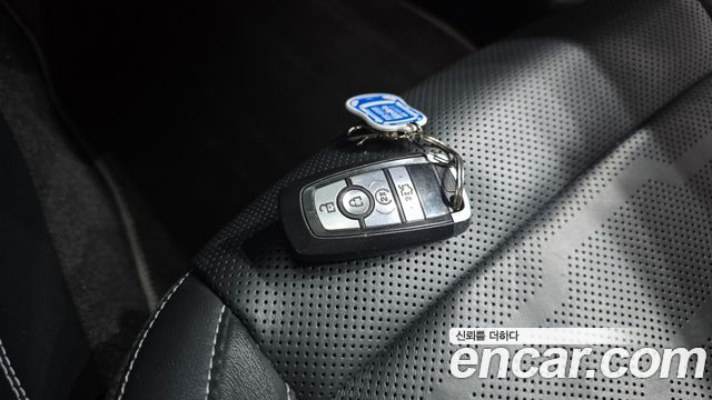 Ford Mustang 2019 — photo 15