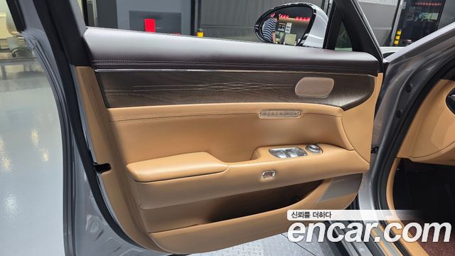 Genesis G90 2023 — photo 14