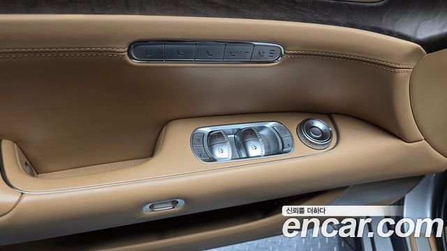 Genesis G90 2023 — photo 32