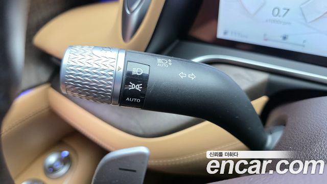 Genesis G90 2023 — photo 35