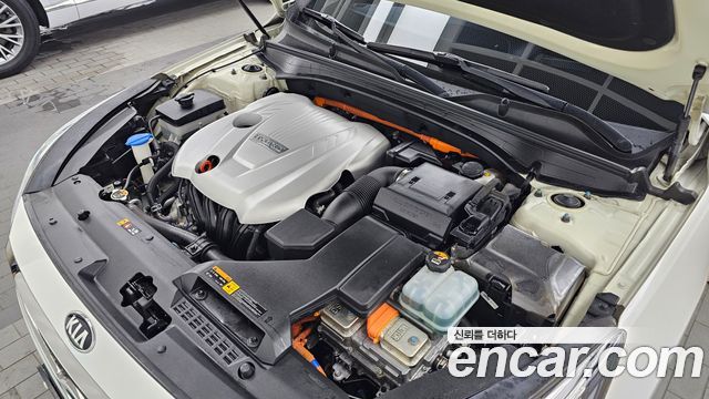 Kia K7 2018 — photo 6