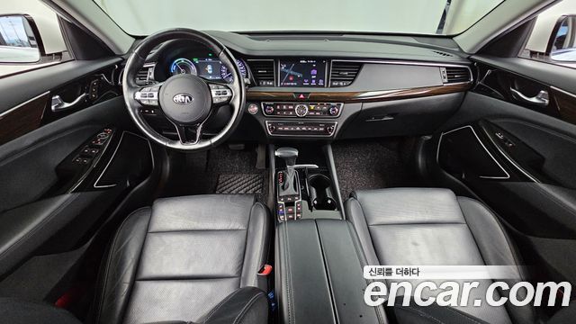 Kia K7 2018 — photo 10
