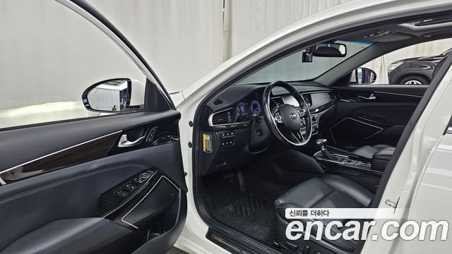 Kia K7 2018 — photo 13
