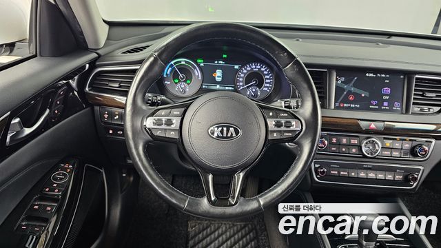 Kia K7 2018 — photo 19