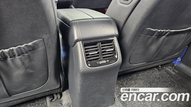 Kia K7 2018 — photo 31