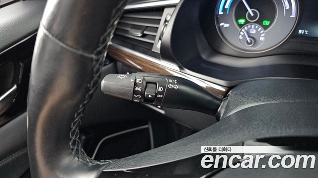Kia K7 2018 — photo 33