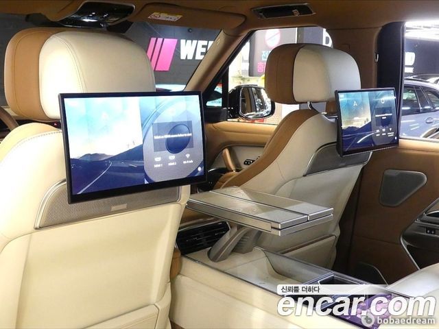 Land Rover Range Rover 2023 — photo 8