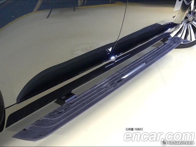 Land Rover Range Rover 2023 — photo 18
