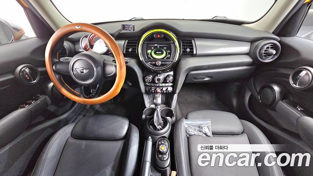 Mini Cooper 2018 — photo 7