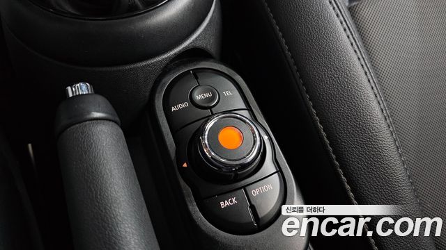 Mini Cooper 2018 — photo 14