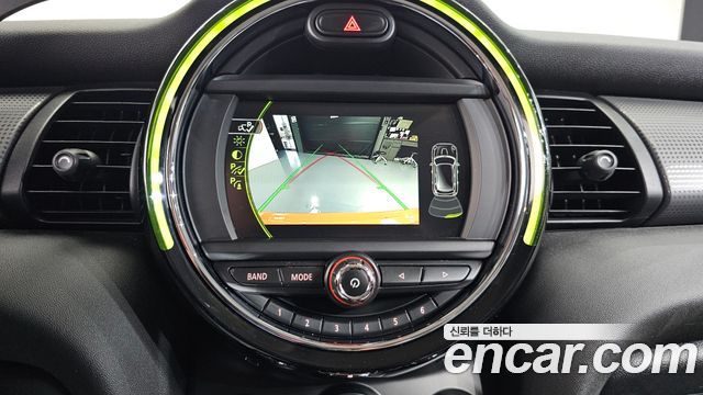 Mini Cooper 2018 — photo 15