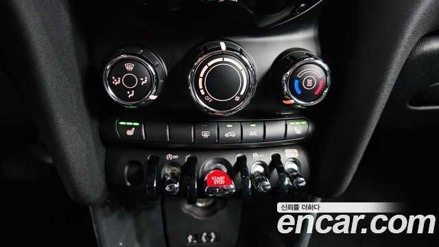 Mini Cooper 2018 — photo 17