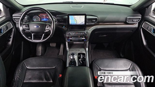 Ford Explorer 2020 — photo 10