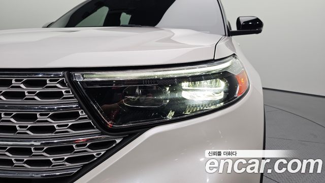 Ford Explorer 2020 — photo 8