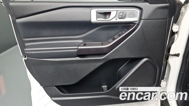 Ford Explorer 2020 — photo 14