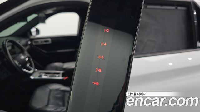 Ford Explorer 2020 — photo 34