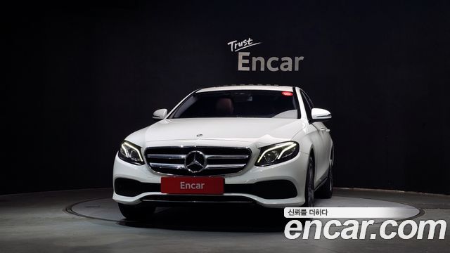 Mercedes-Benz E-Class 2019 — photo 3