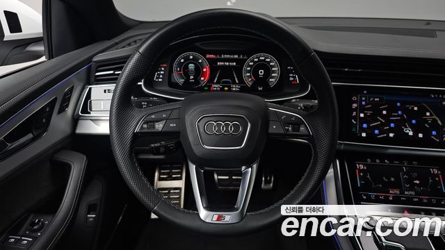 Audi Q8 2021 — photo 19